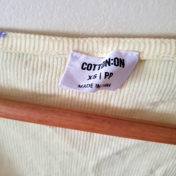 Puff sleeve floral top - Picture 3 of 4